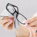 Handrička na čistenie okuliarov zabraňujúca zahmleniu